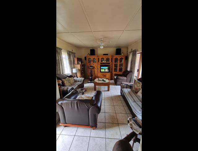 3 BEDROOM HOUSE FOR SALE IN MEER EN SEE